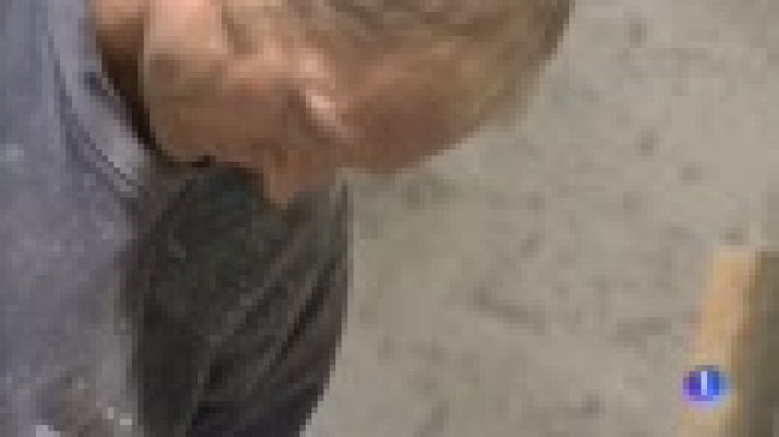 Telediario 1 - El Gobierno y los autónomos acuerdan una subida progresiva de las cuotas para mejorar sus prestaciones