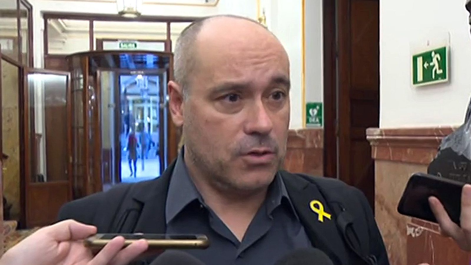 El diputado de ERC al que Borrell acusó de escupir lo niega y pide al ministro que rectifique