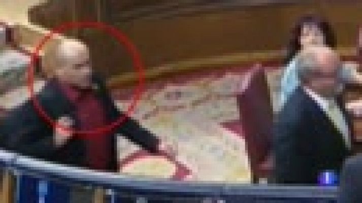 Telediario 1 - El diputado de ERC al que Borrell acusó de escupir lo niega y pide al ministro que rectifique