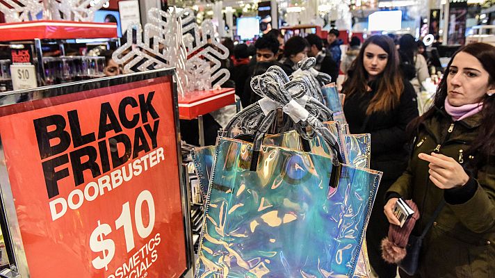 Telediario 1 - El 'Black Friday' desata la locura consumista en EE.UU.