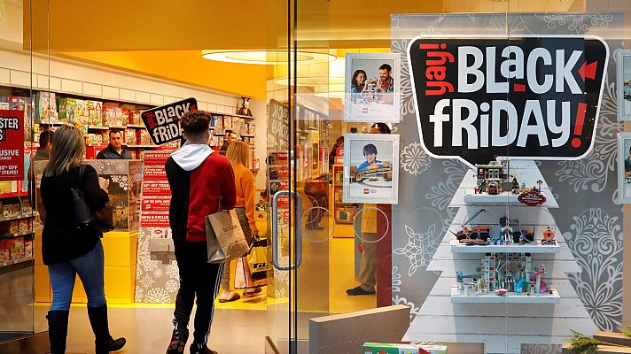 Telediario 1 - El 'Black Friday' revoluciona el comercio en España y adelanta la campaña de Navidad