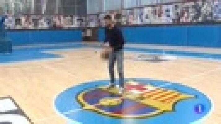 Telediario 1 - Juan Carlos 'La Bomba' Navarro sigue teniendo mono de baloncesto