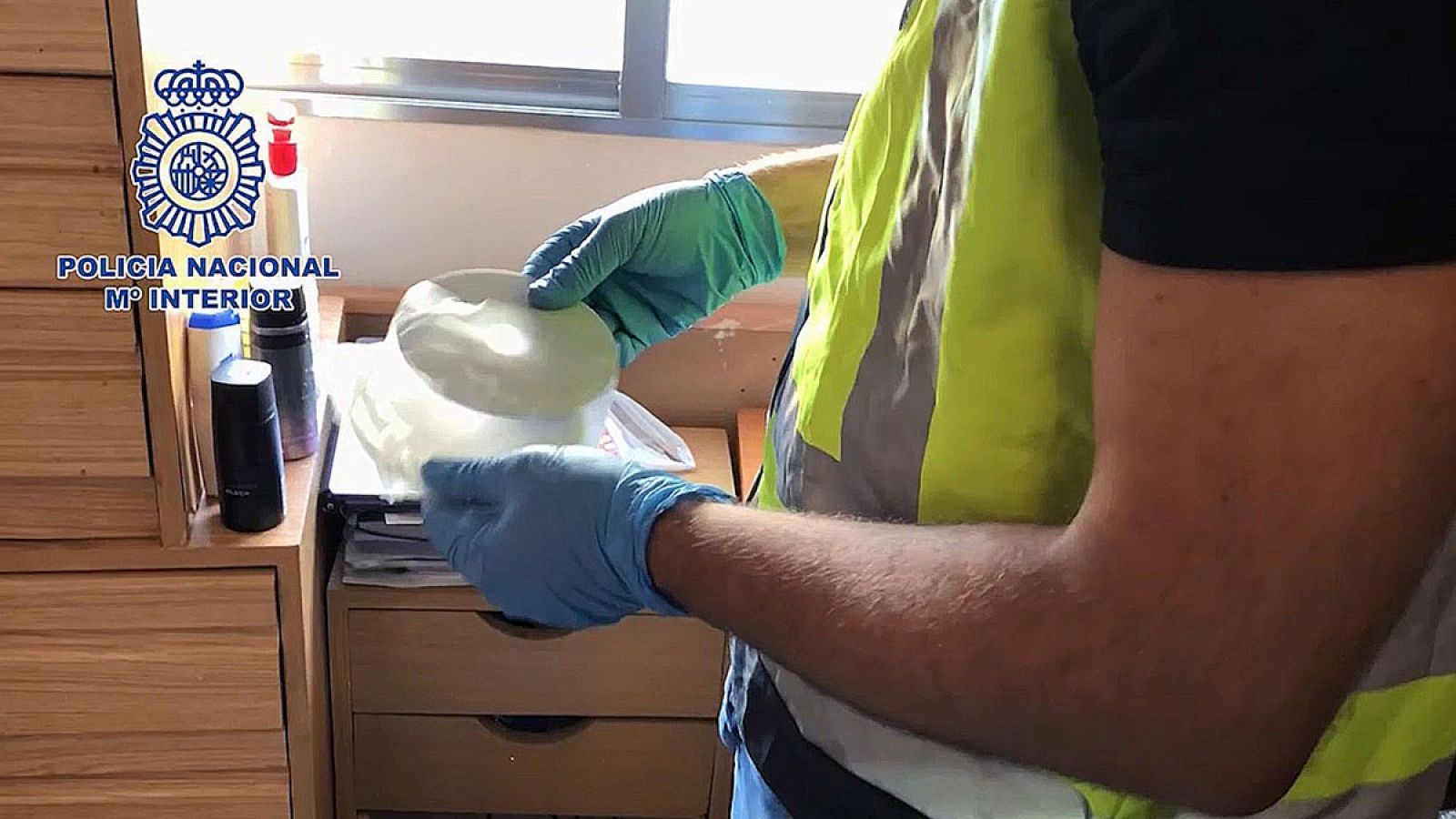 Detenidas 79 personas en una macrooperación policial contra la pornografía infantil - Informativo 24h | Ver