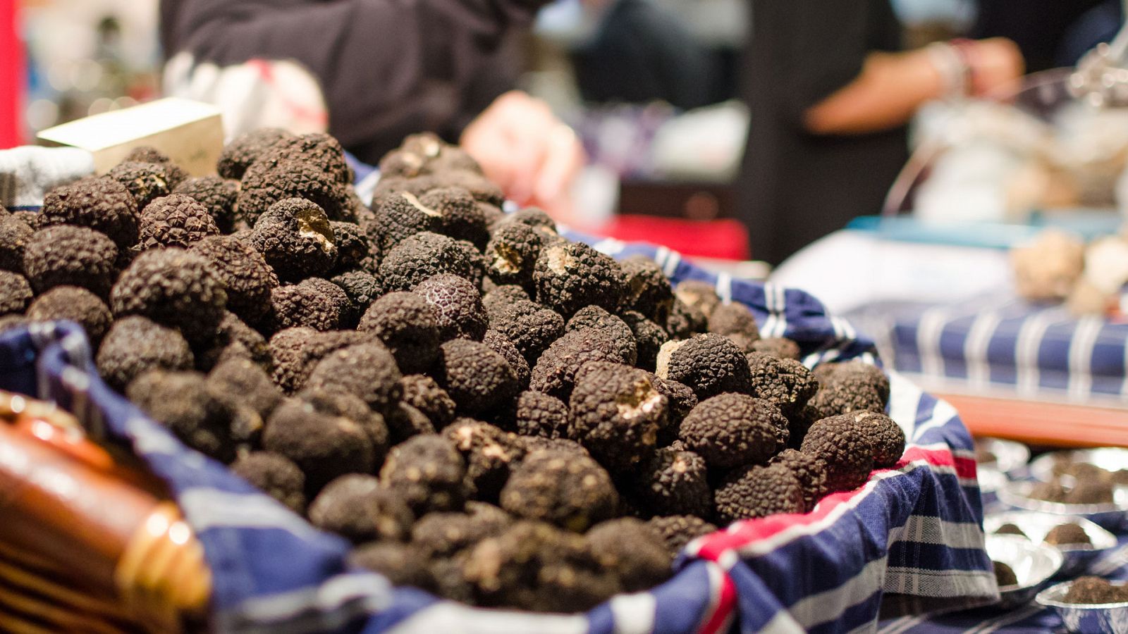 Otros documentales - La escapada italiana de Gino: Italia oculta - Piamonte - ver ahora