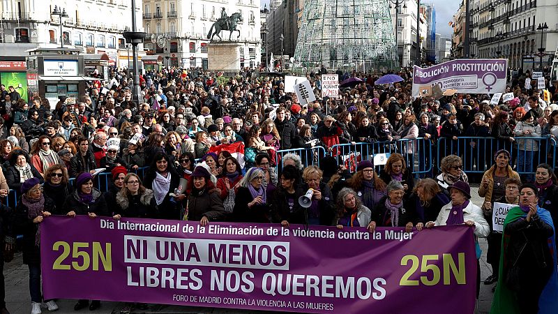 Miles de personas se manifiestan en toda España contra la violencia machista