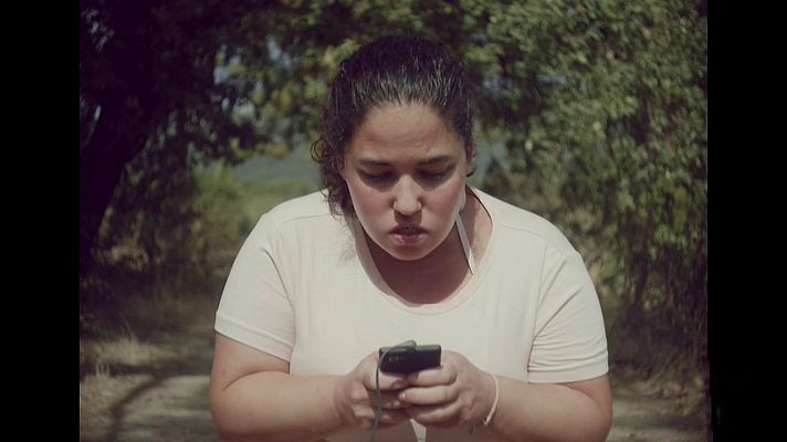 Versión española - Corto: Cerdita