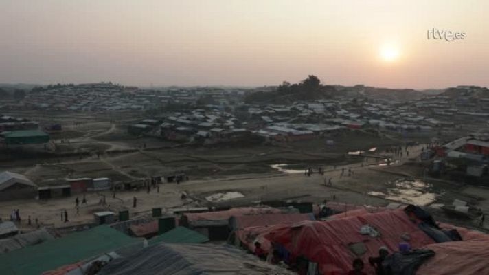Los refugiados rohinyás sobreviven pese a la desesperanza en Bangladesh