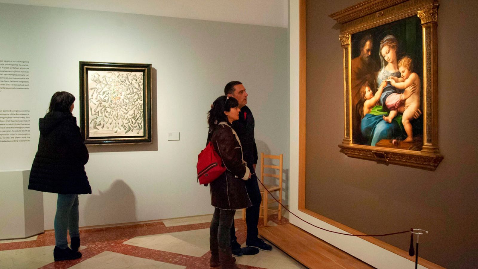 Telediario 1: 'Dalí-Rafael, una prolongada ensoñación' en el Museo de Figueres | RTVE Play