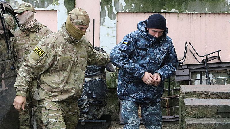 Prisión para tres ucranianos detenidos por el incidente naval con Rusia