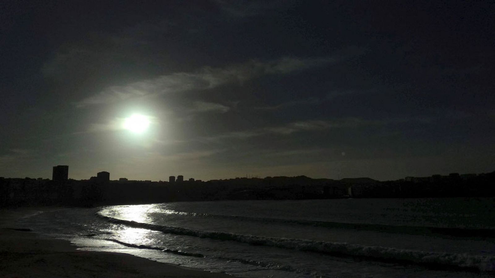 El tiempo: Viento fuerte en el litoral gallego y en la montaña cantábrica | RTVE Play