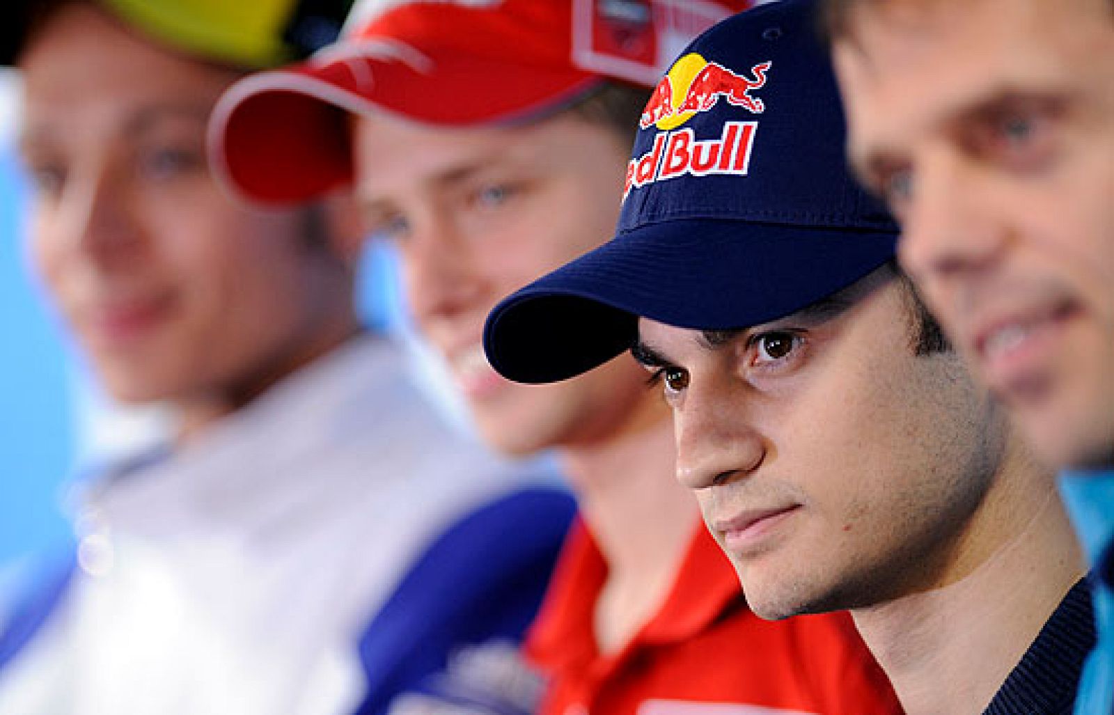 Dani Pedrosa se ha quejado de que el piloto sanmarinense Alex De Angelis nisiquiera le ha pedido perdón después de que le embistiera en  la carrera de Qatar. Mientras tanto, Lorenzo también se prepara para hacer una buena carrera en Motegi.