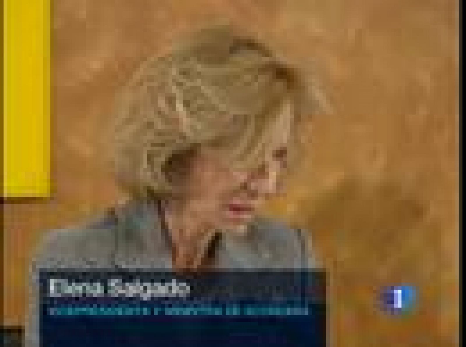 Elena Salgado ha anunciado que los ayuntamientos podrán endeudarse para pagar a las empresas que les prestan servicios y a sus proveedores. Se rompe así la limitación que tenían las corporaciones de no tener déficit.