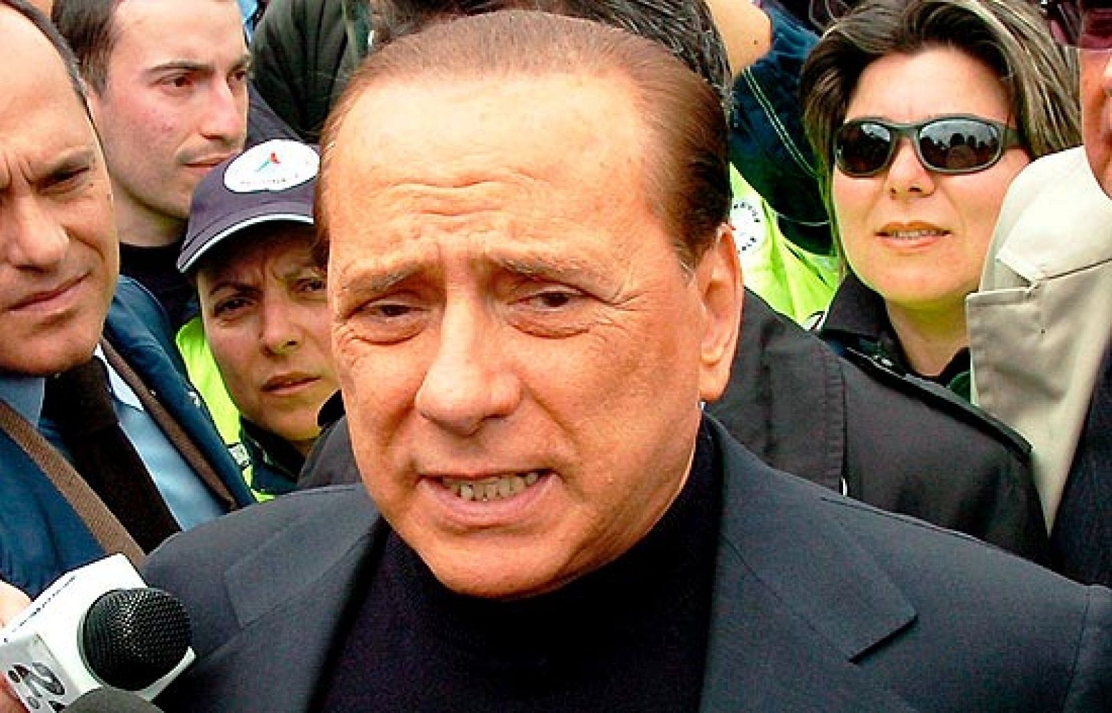 El primer ministro italiano podría presentar como candidatas a las elecciones europeas a modelos, actrices y concursantes de programas televisivos.