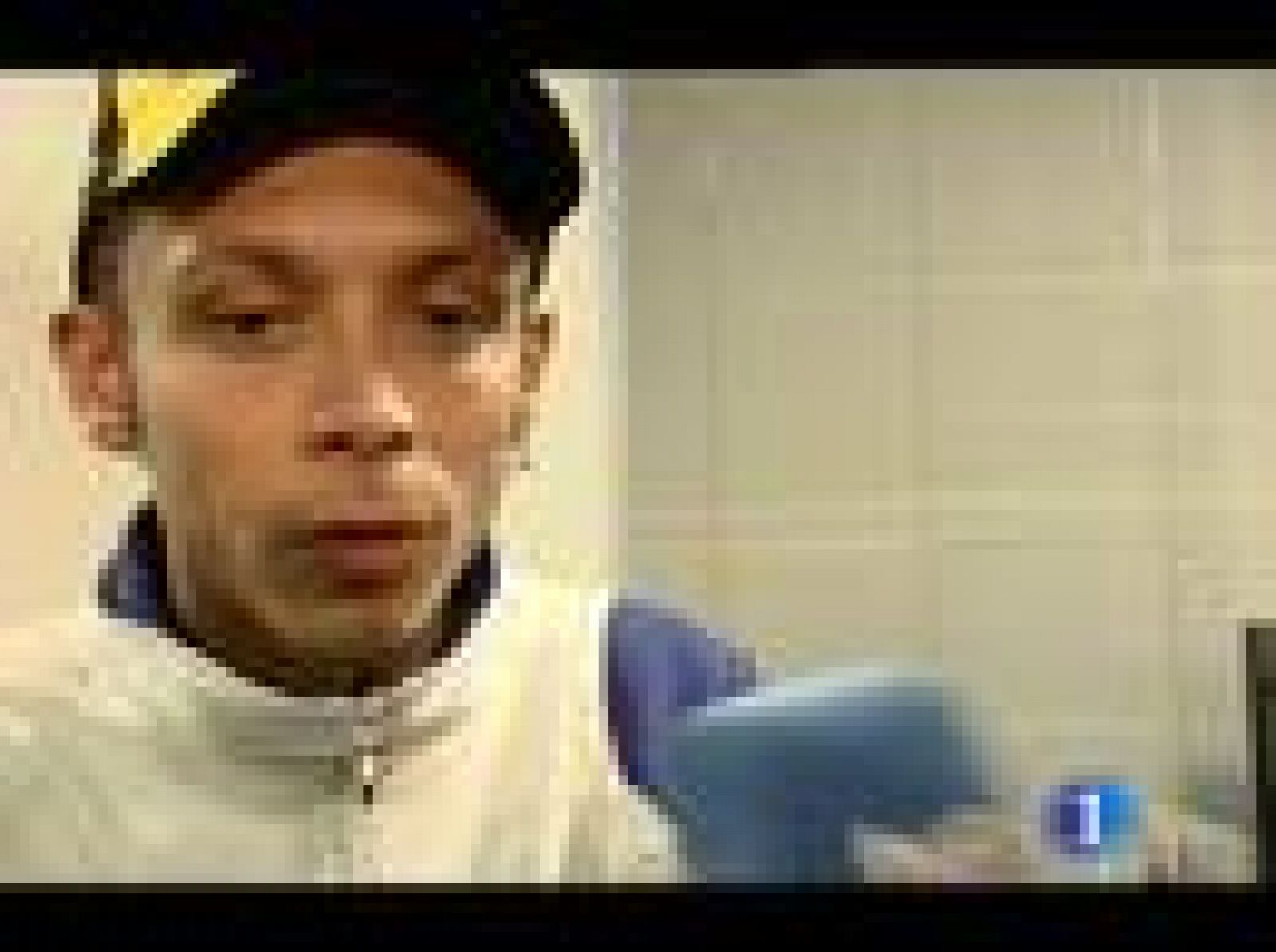 "Le voy a decir a Stoner que salga más despacio", bromea Rossi.