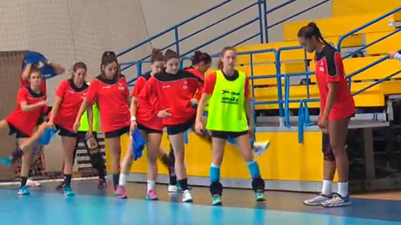 Tienen entre 17 y 25 aos, han pasado por las categoras inferiores de la seleccin y toman responsabilidades en sus clubes pese a su juventud. Son las integrantes de proyecto 'Objetivo 2021', el futuro de las 'Guerreras'.