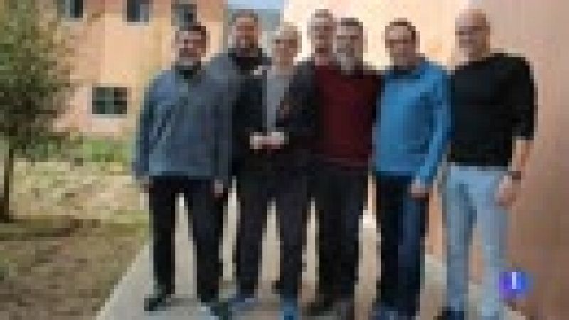Sànchez y Turull anuncian una huelga de hambre | Ver