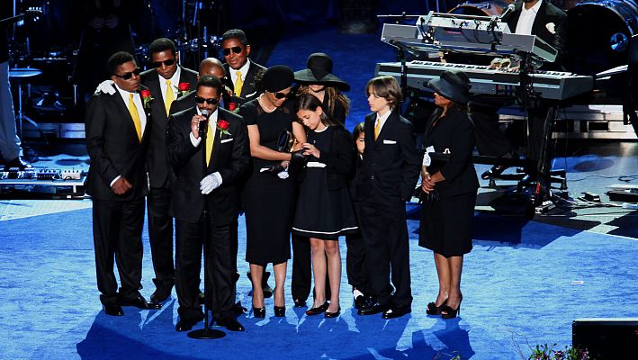 Telediario 1 - "Thriller", el videoclip más famoso de la historia, cumple 35 años