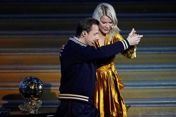 Informativo 24h - "¿Sabes perrear?", la desafortunada pregunta a Ada Hegerberg, ganadora del Balón de Oro