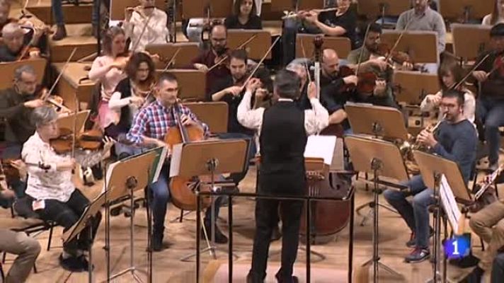 Telediario 1 - 'Carta Magna', la composción musical que celebra 40 años de Constitución