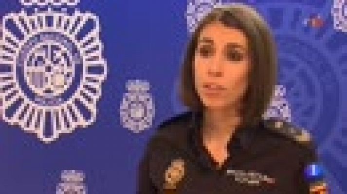 Telediario 1 - Antidisturbios de toda España vigilarán el River-Boca y deportan a un ultra