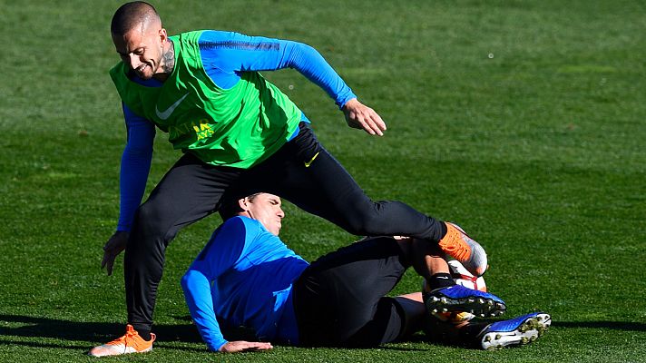 Telediario 1 - Libertadores: River y Boca ya se preparan en Madrid