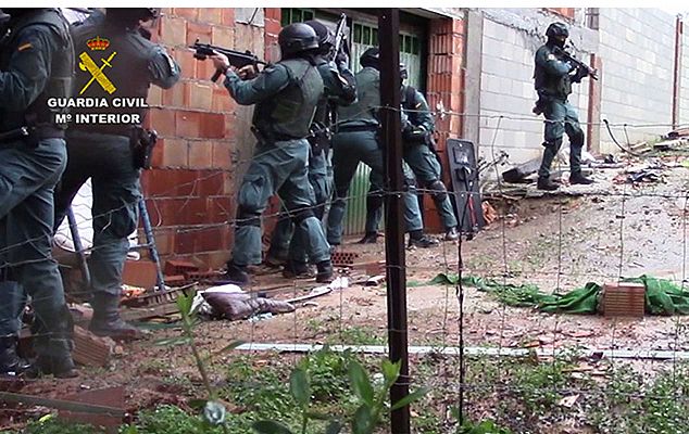 La Guardia Civil detiene a 57 personas en una operación
