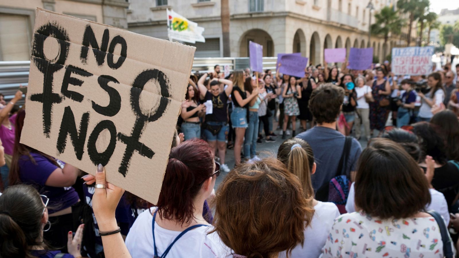 Los expertos plantean eliminar el término abuso del Código Penal para que todo sean "agresiones sexuales"