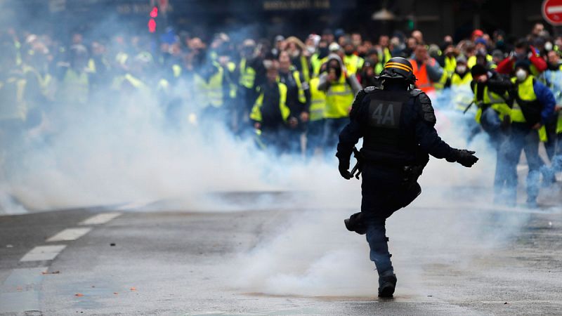 Cientos de detenidos en una nueva protesta de los chalecos amarillos en Francia