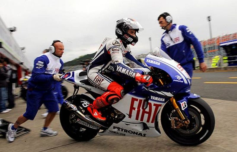 Jorge Lorenzo saldrá en primera línea después de que se haya cancelado la clasificación.