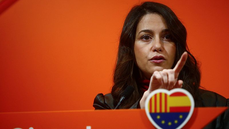 Arrimadas: "El señor Torra está apelando a un conflicto civil que causó decenas de muertos y el señor Sánchez sigue mirando para otro lado"