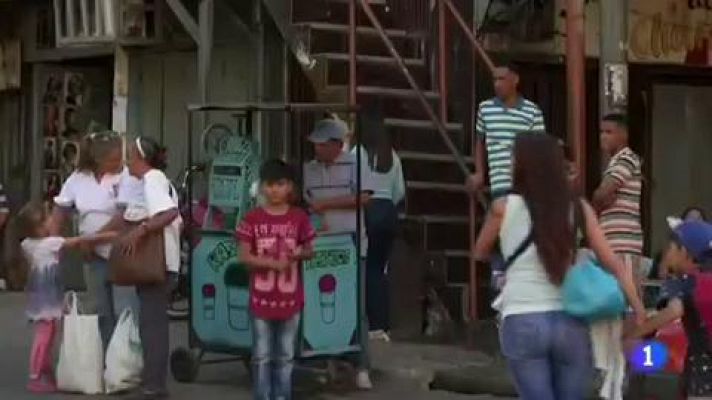 Telediario 1 - Las viviendas sociales siguen siendo uno de los principales réditos políticos del chavismo