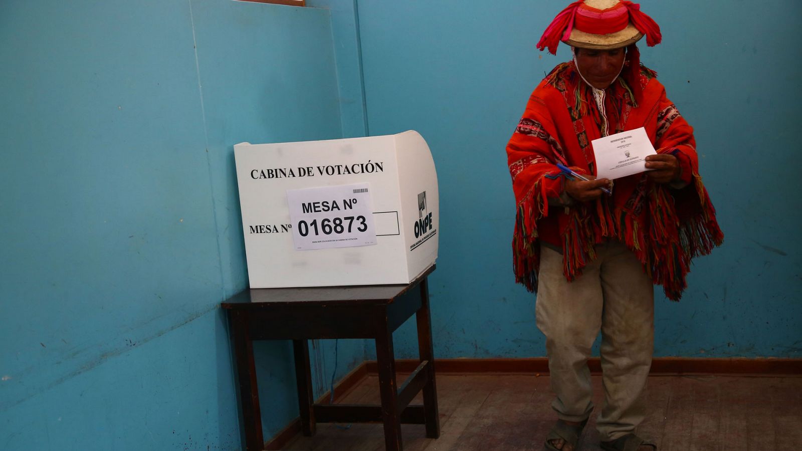 Las primeras cifras oficiales ratifican el triunfo de la propuesta del presidente Vizcarra en Perú