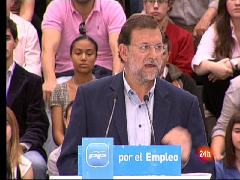  Rajoy: "No hay salida socialista a la crisis"