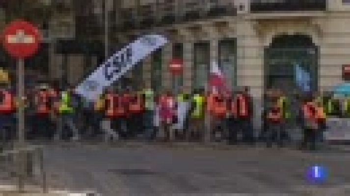 Telediario 1 - Los examinadores de tráfico inician este lunes los paros para reclamar mejoras salariales