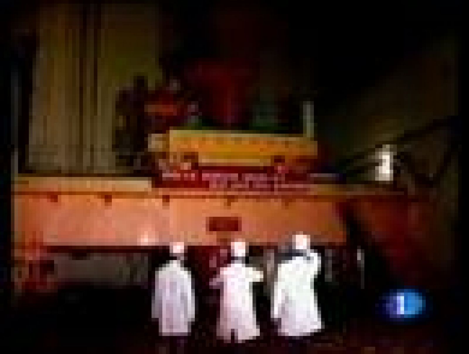 Corea del Norte ha anunciado que inicia su rearme nuclear. Desafía así el acuerdo firmado con la comunidad internacional por el que paralizaba esta actividad a cambio de ayuda económica.