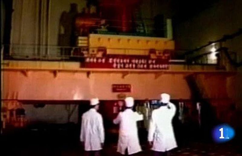 Corea del Norte ha anunciado que inicia su rearme nuclear. Desafía así el acuerdo firmado con la comunidad internacional por el que paralizaba esta actividad a cambio de ayuda económica.   