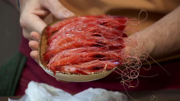 Torres en la cocina - Sopa verde y huevos rellenos