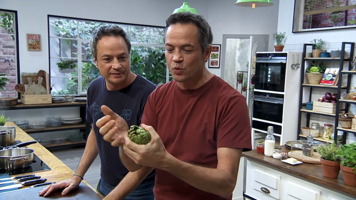 Torres en la cocina - Alcachofas gratinadas y sepia con almendras