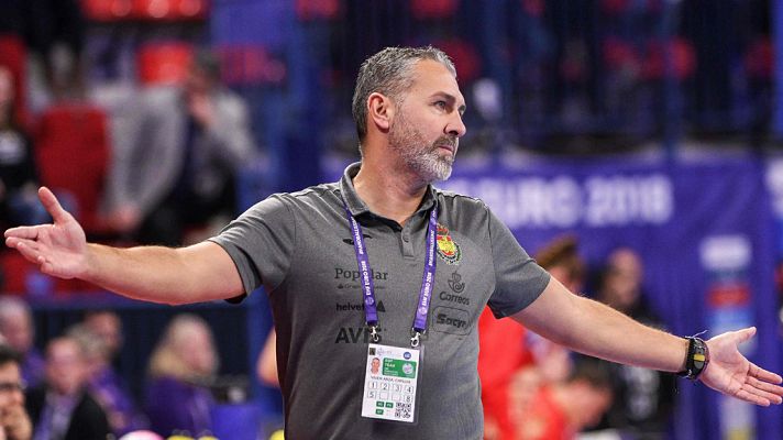 Europeo Balonmano Femenino | Carlos Viver: "Hemos dado la cara, pero nos han faltado los resultados"