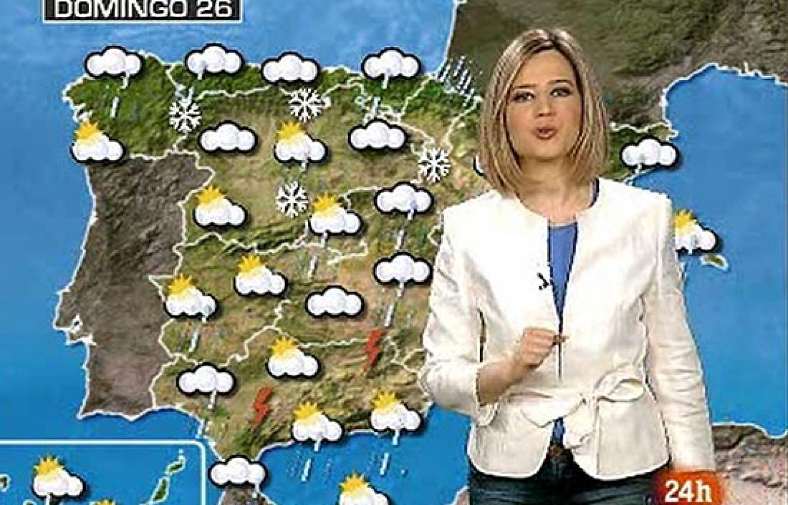 Bajada de temperaturas, cielos grises y chubascos protagonizan la jornada de este domingo donde reina un tiempo inestable y cambiante propio de la primavera.