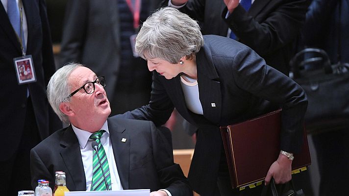 Telediario 1 - May busca garantías en Bruselas para salvar el 'Brexit'