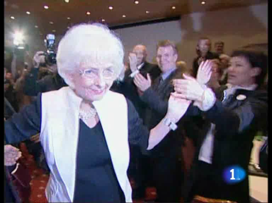  - Sigurdardóttir vence en Islandia