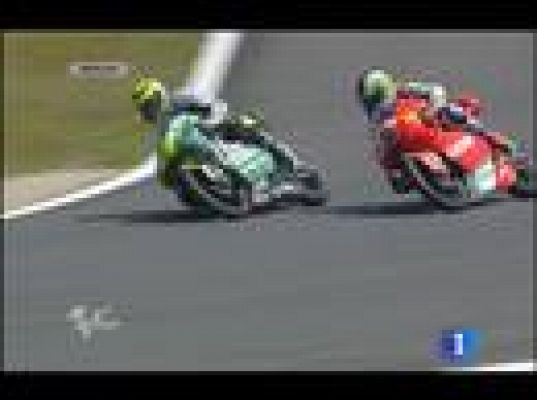  - Bautista, nuevo líder en 250 cc