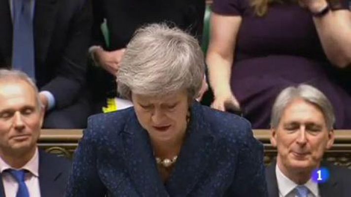 La presión sobre Theresa May aumenta desde dentro y fuera de su partido 