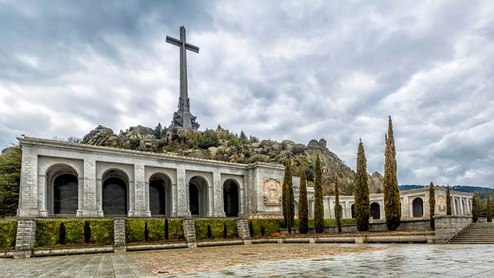 Informativo 24h - El Supremo estudia si paraliza de forma cautelar el traslado de los restos de Franco