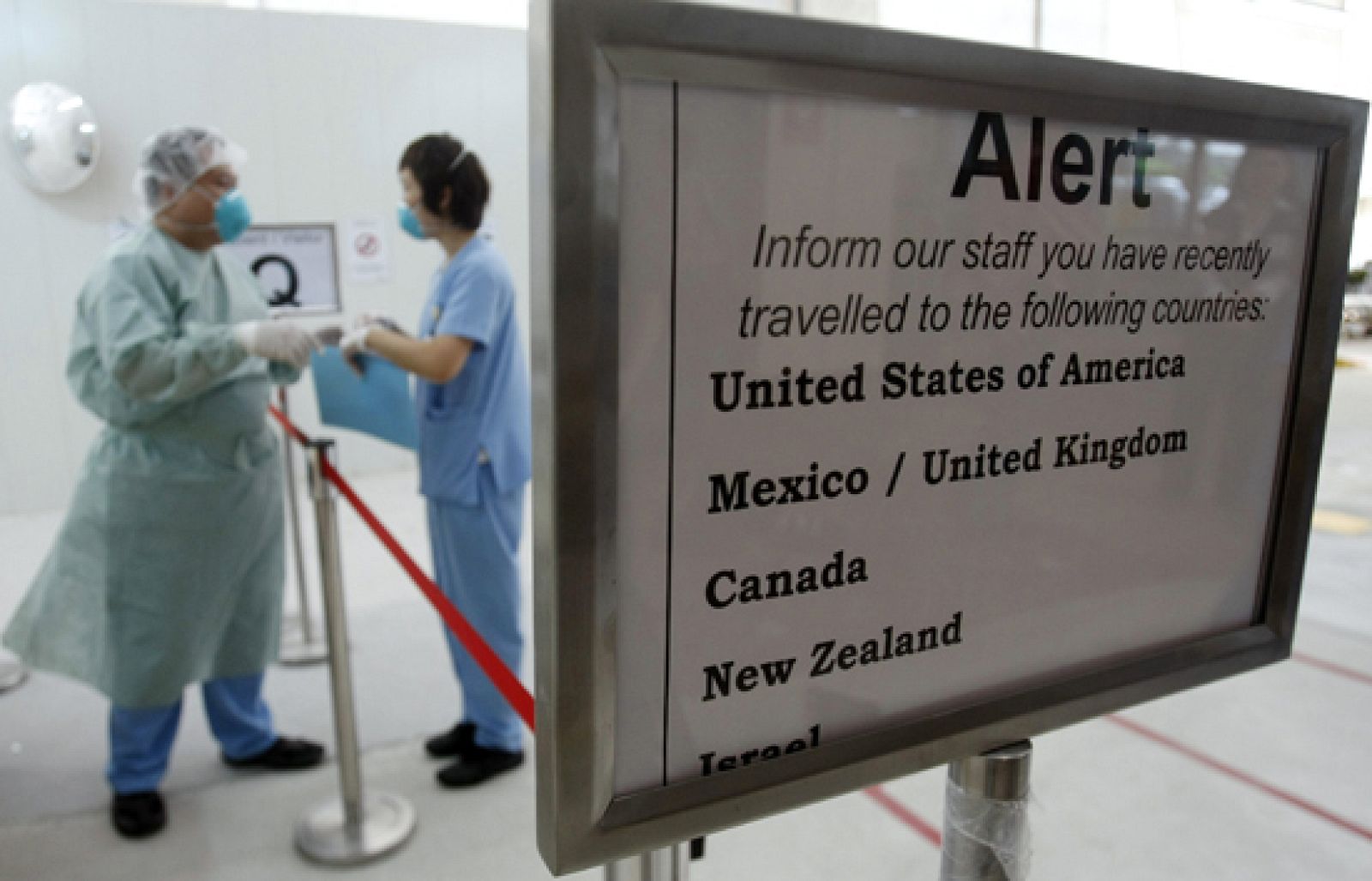 El mundo entero está en alerta ante la epidemia de gripe porcina en México que puede extenderse al resto del mundo.