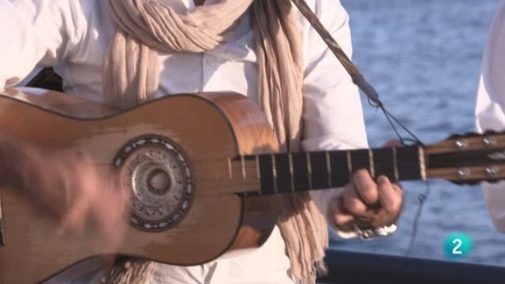 Damadaka cantan "Madonna de la Grazia"