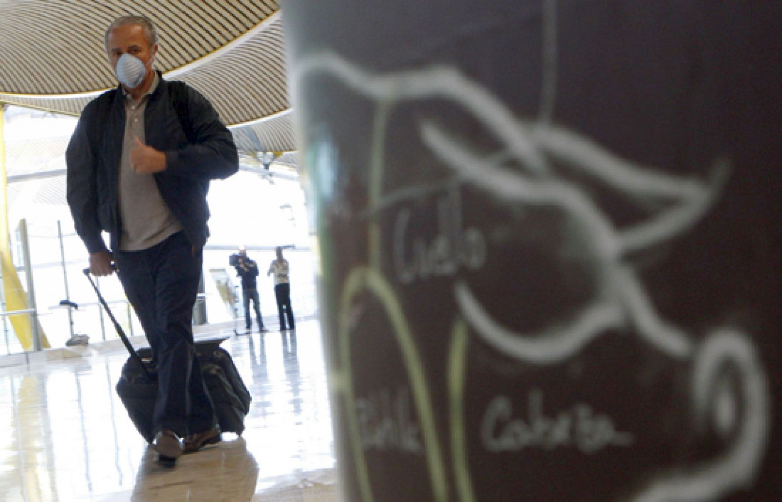 Telediario 1 en cuatro minutos - 27/04/09 | Ver