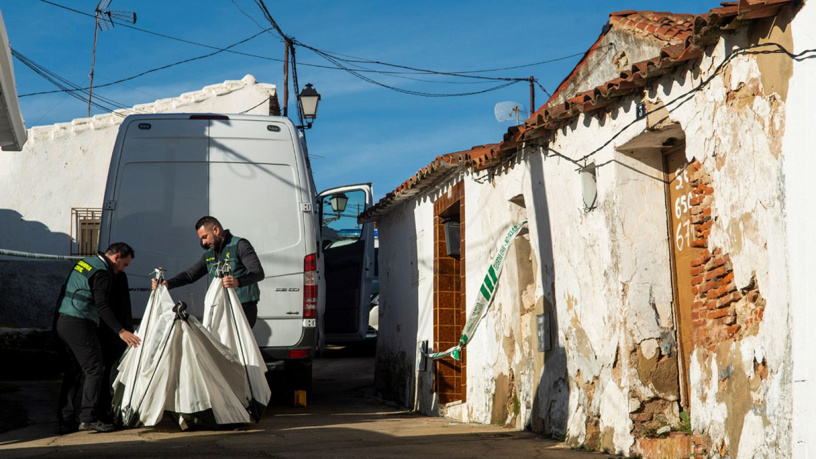 Hallan una manta con sangre y objetos de Laura Luelmo cerca de El Campillo - RTVE.es