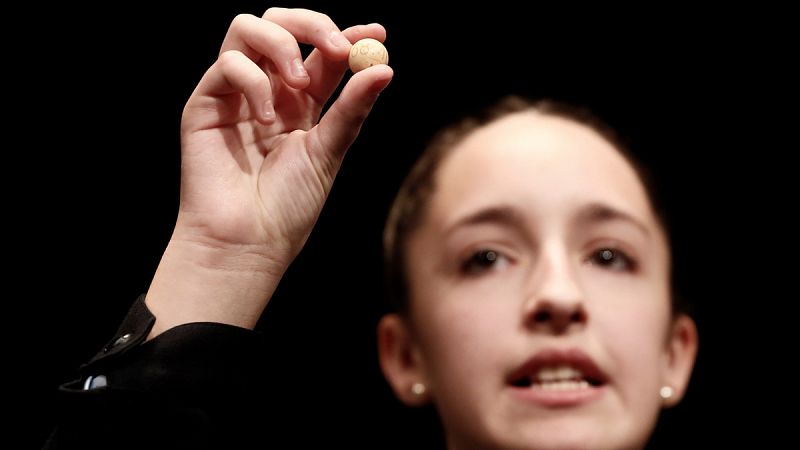 En la La Lotería de Navidad 2018, el tercer quinto premio ha recaído en el 68.402, que ha sido vendido íntegramente en Villaviciosa de Odón (Madrid), en una residencia de ancianos.